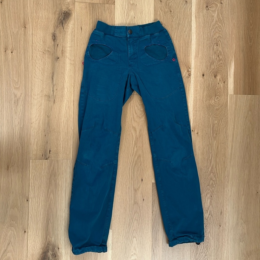 E9 climbing pants. Size M